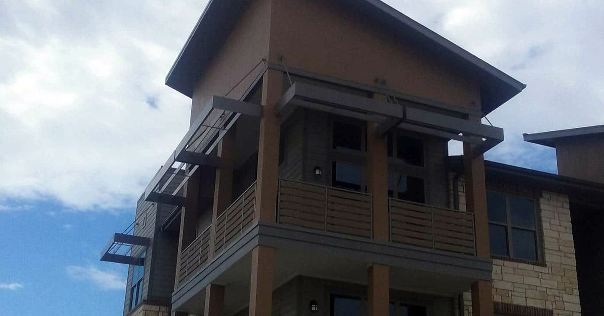 Gateway Oaks | Aluminum Sunshades