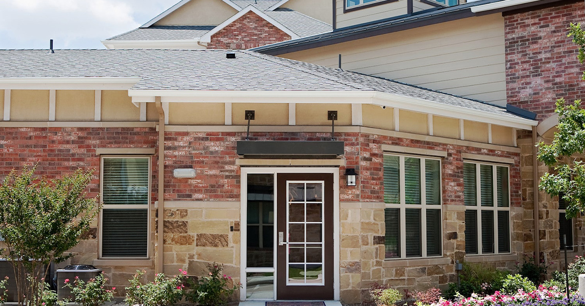 McKinney Pointe - Helios Canopy & Freestanding