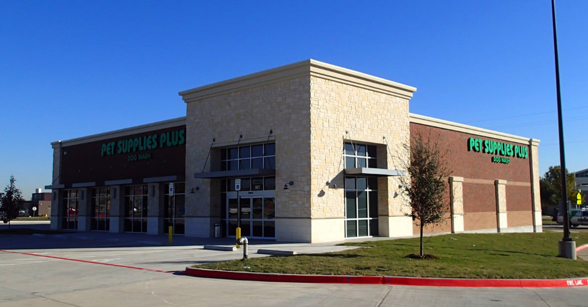 Pet Supplies Plus - Helios Canopy with 8" Fascia