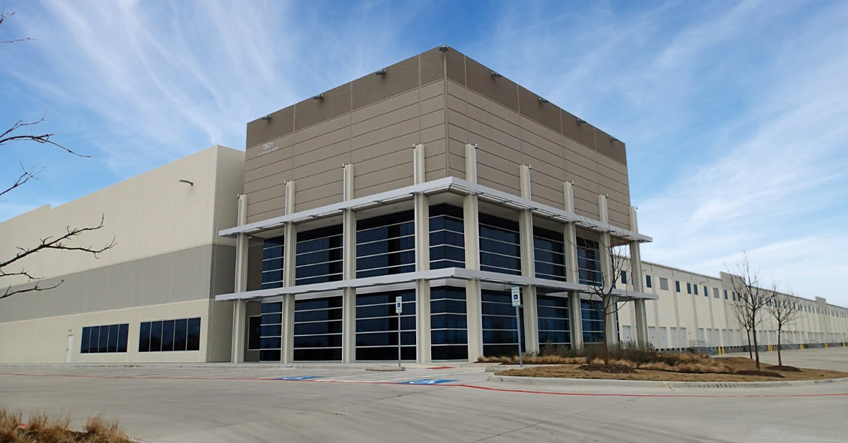 DFW Commerce, Irving | Extruded Aluminum Sunshades